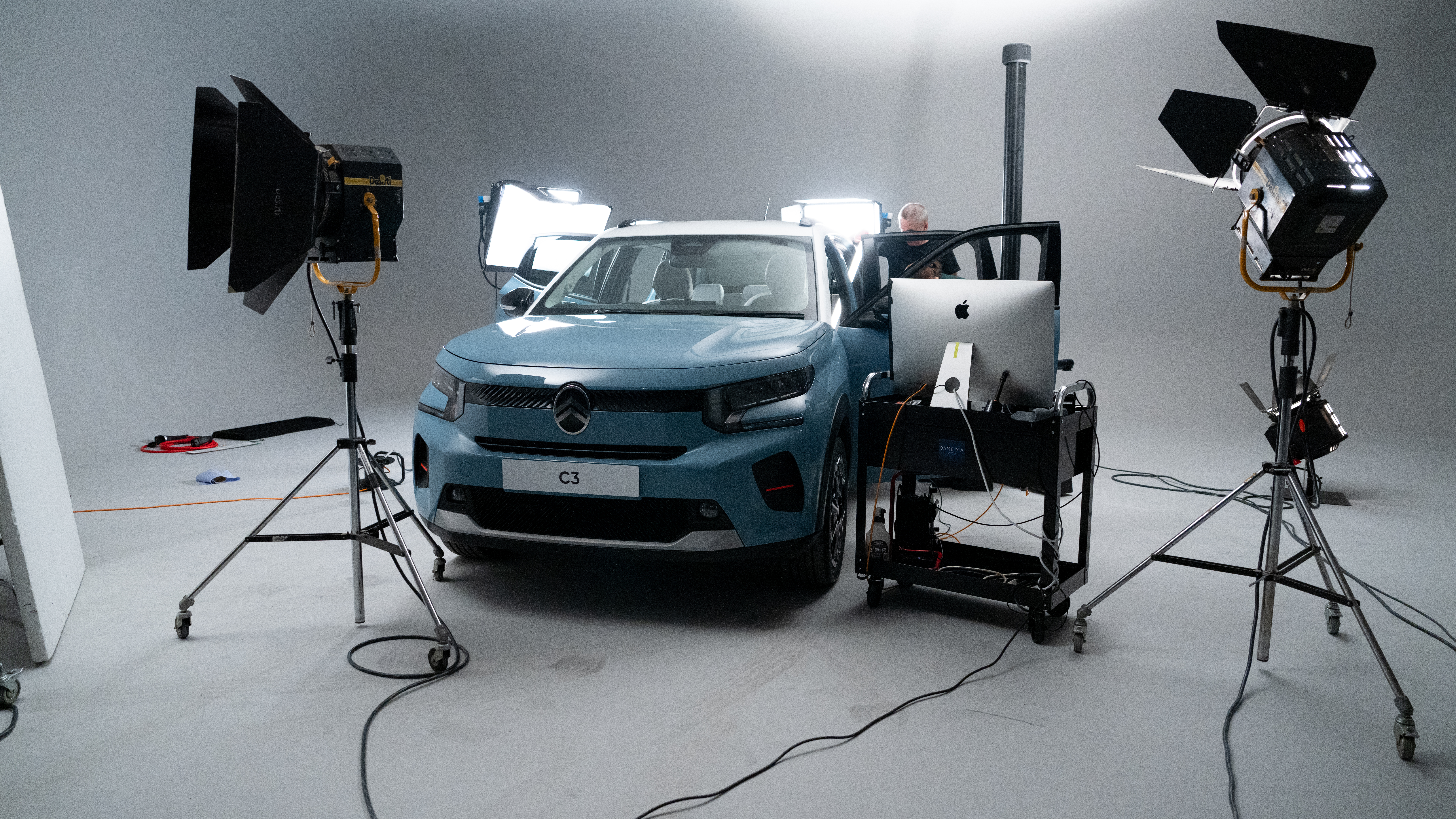 Cinematic Set Production